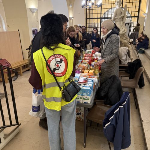 Distribution alimentaire à la Sorbonne